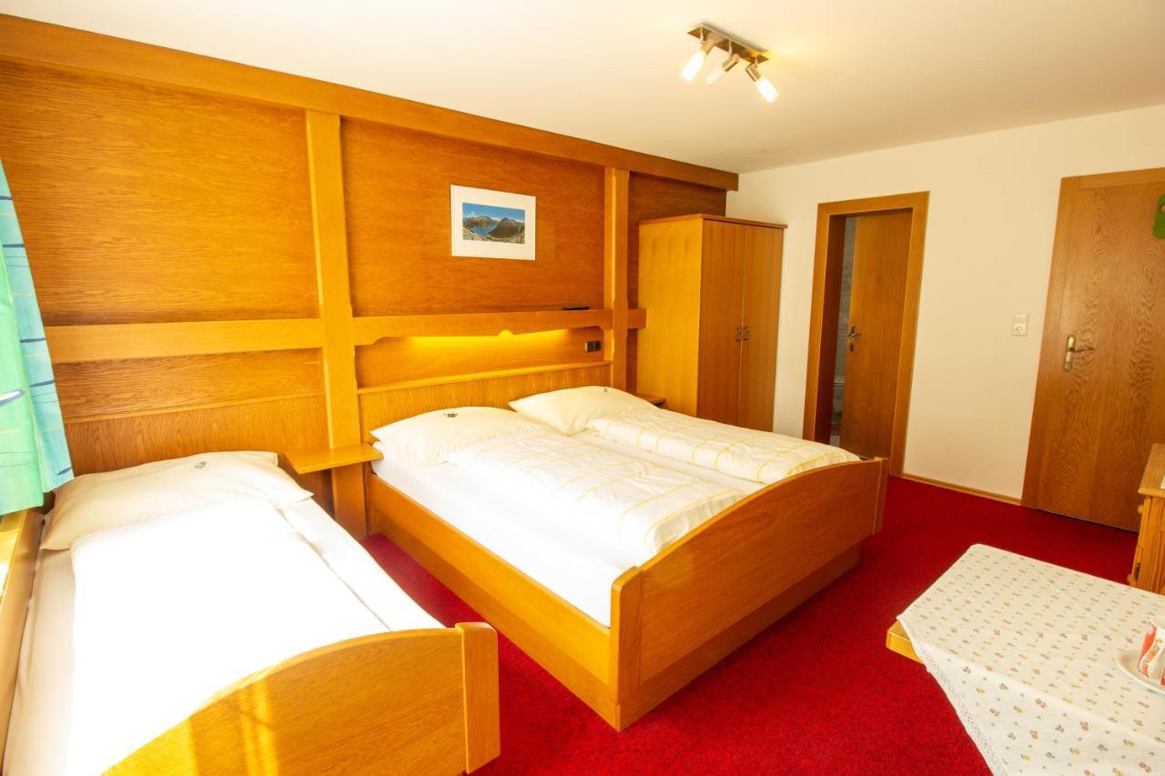 Haus Josef Bed & Breakfast Mayrhofen Luaran gambar