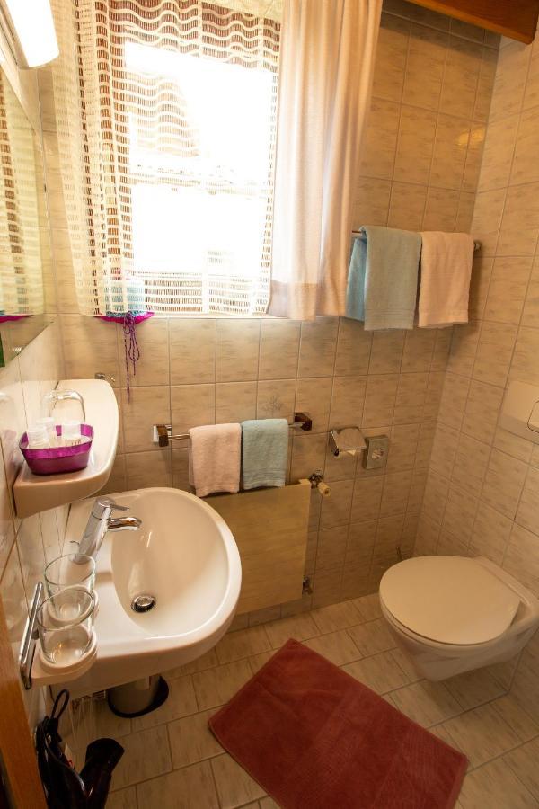Haus Josef Bed & Breakfast Mayrhofen Luaran gambar