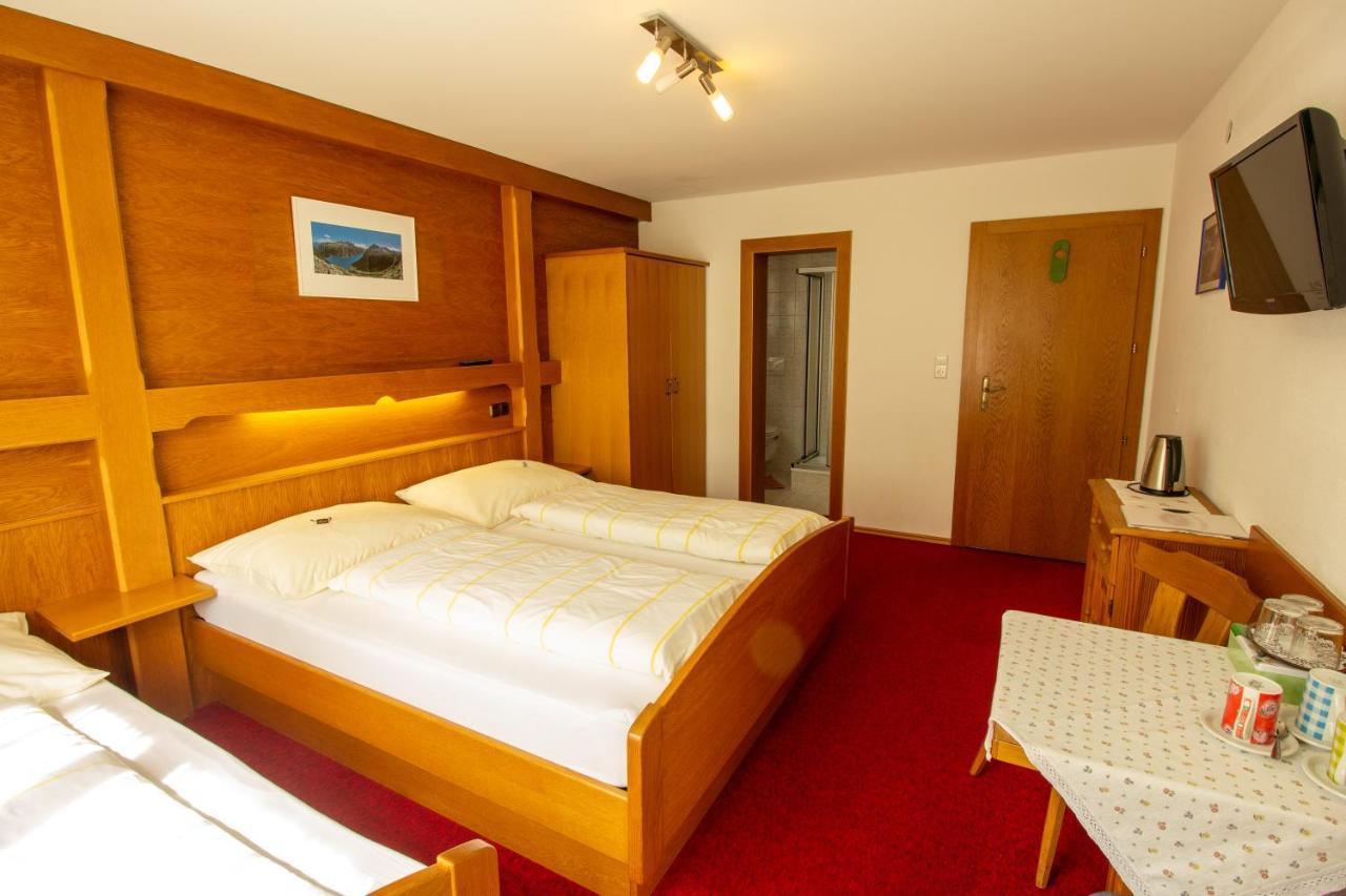 Haus Josef Bed & Breakfast Mayrhofen Luaran gambar