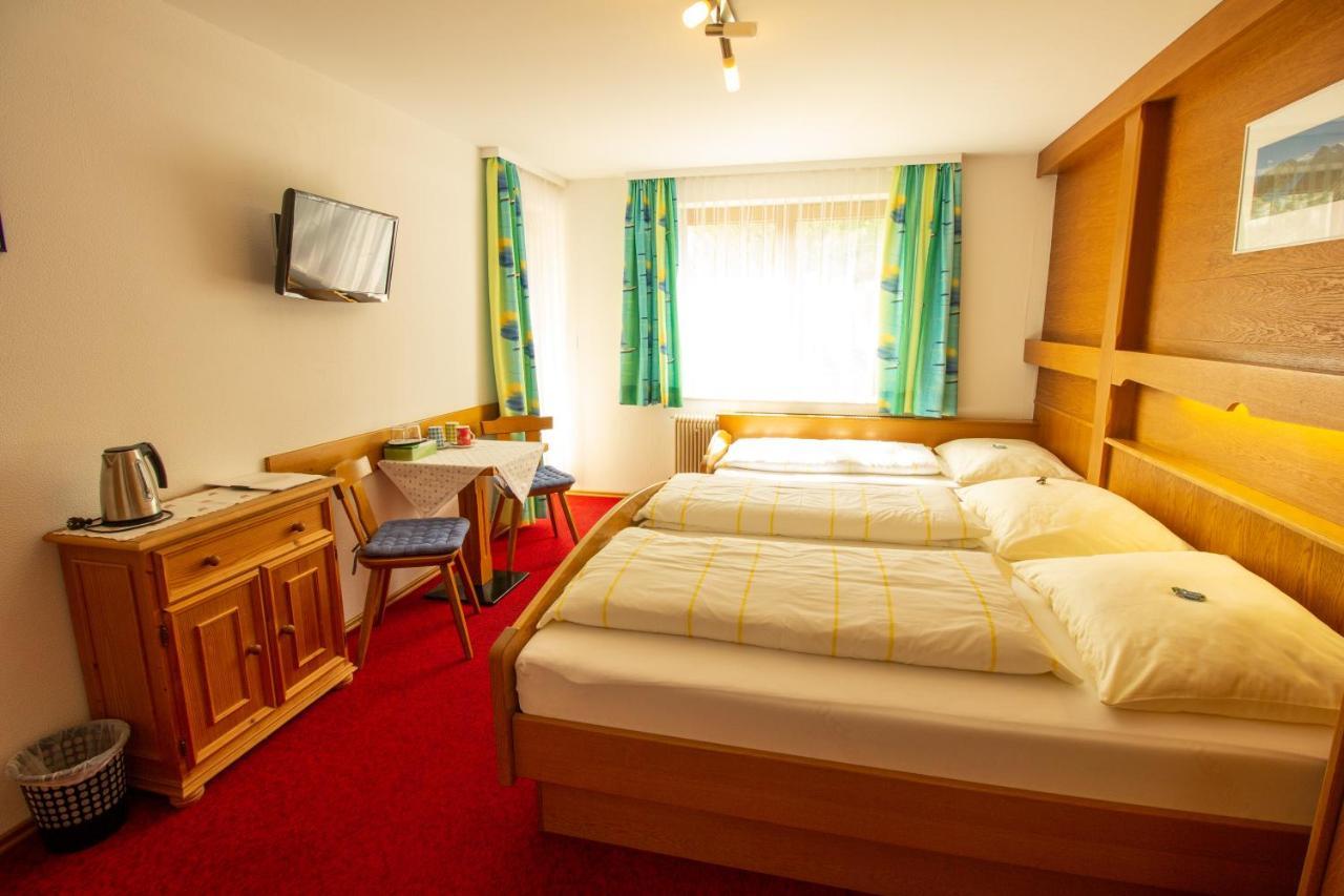 Haus Josef Bed & Breakfast Mayrhofen Luaran gambar
