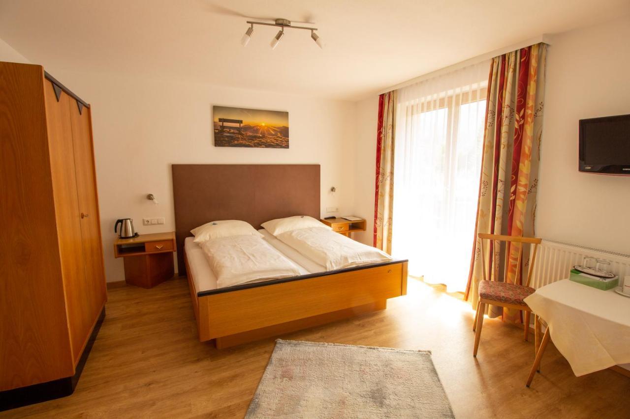 Haus Josef Bed & Breakfast Mayrhofen Luaran gambar