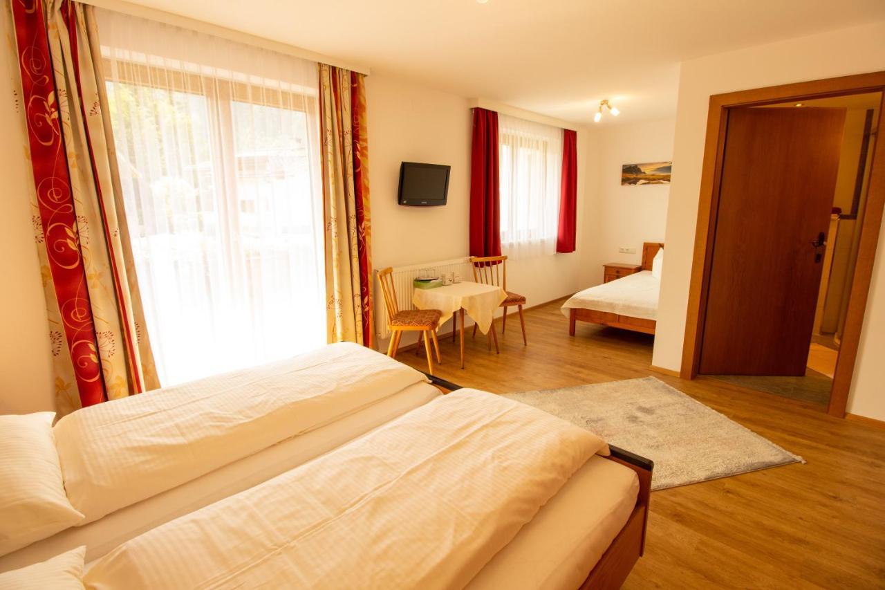 Haus Josef Bed & Breakfast Mayrhofen Luaran gambar